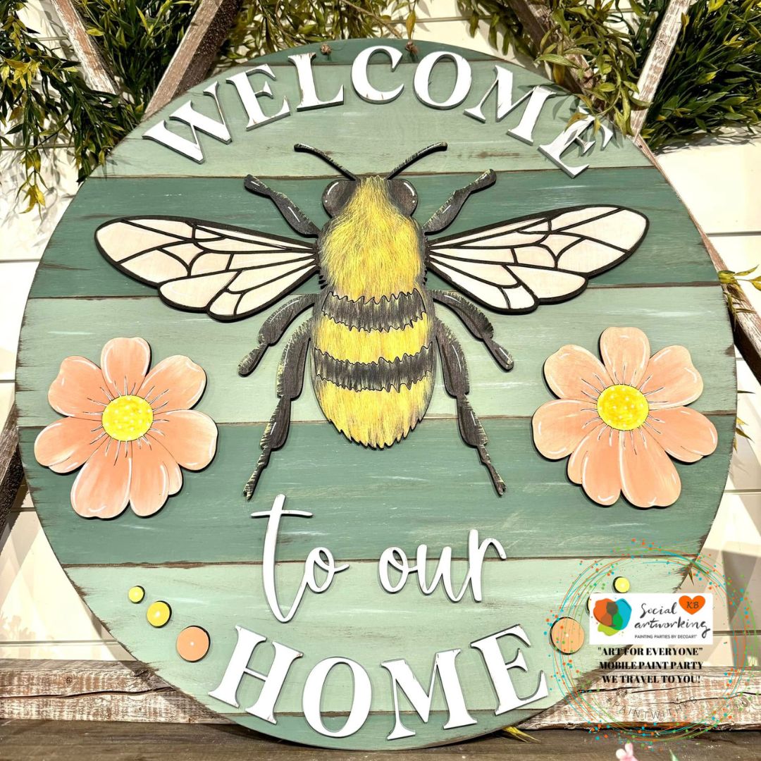 Welcome to our home Bee 2-D Wood Door Hanger