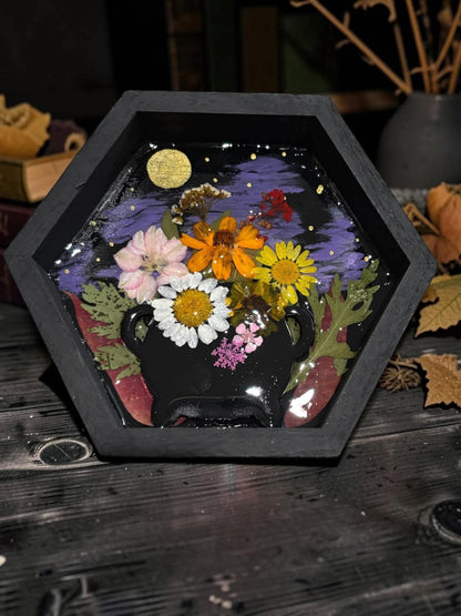 Avenir West Clubhouse Fall & Holiday Resin Shadow Box  Wed Oct 28th @6:30 PM Fall & Holiday Resin Shadow Box