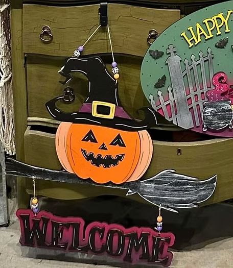 Pumpkin on broom and hanging Welcome2-D Wood Shape