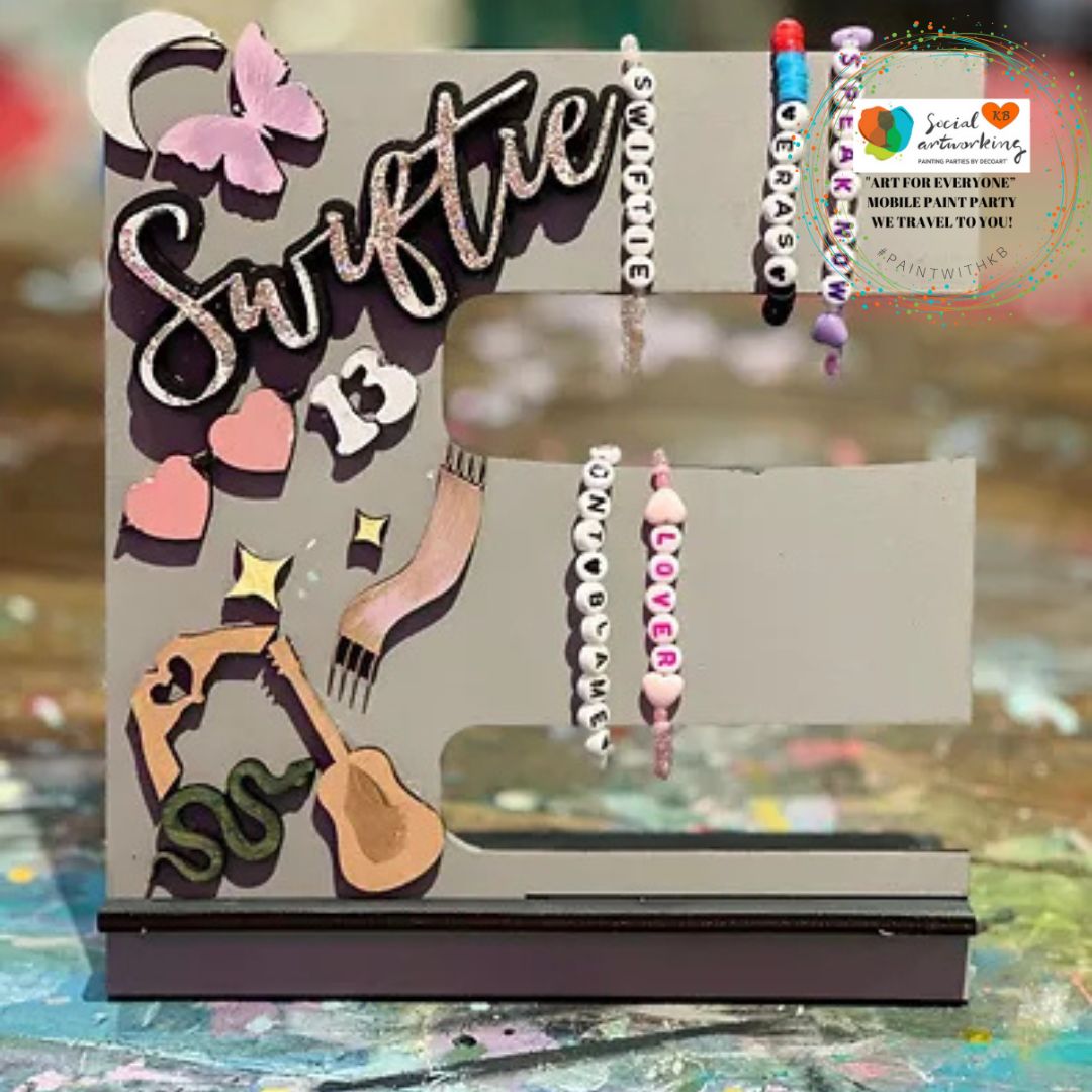 Swiftie Bracelet Stand